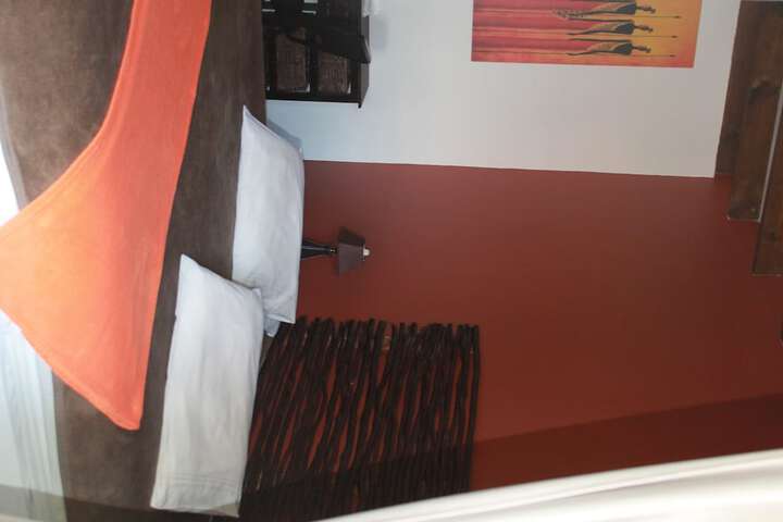 Room 12 of 62