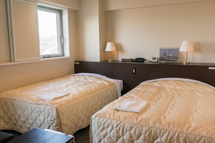 Room 6 of 31