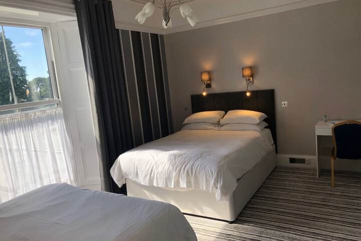 Room 15 of 37