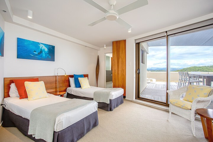 Room 30 of 293
