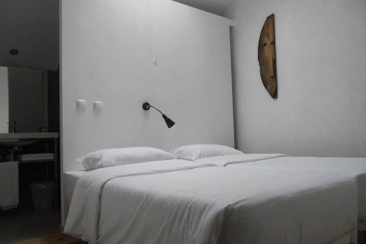 Room 5 of 23