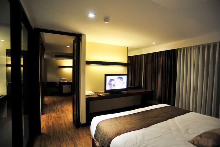 Room 14 of 61