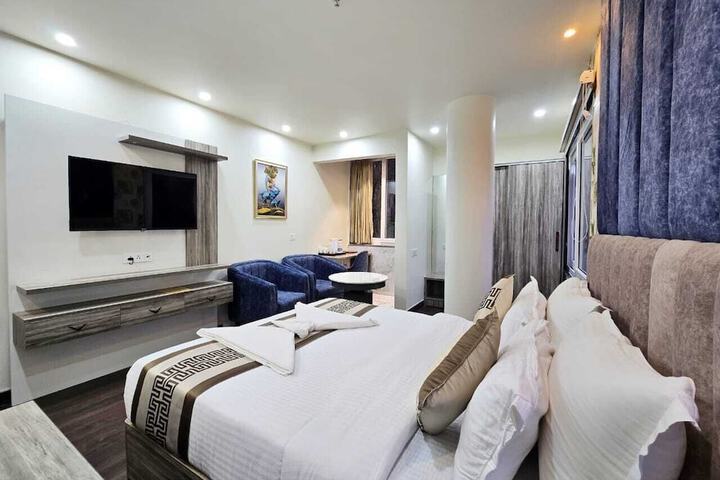 Room 21 of 29