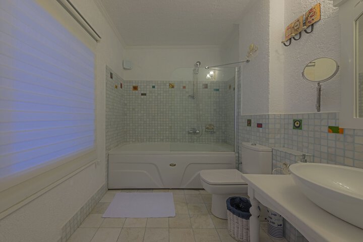 Clean Restrooms