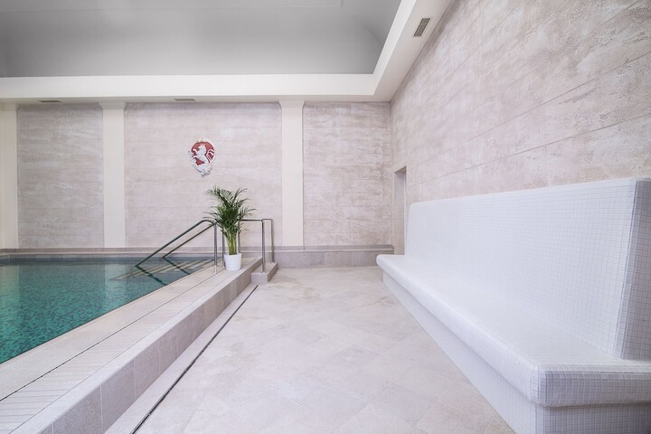 Pool 43 of 96