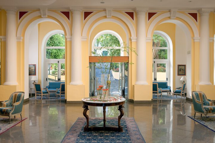 Guest Lobby