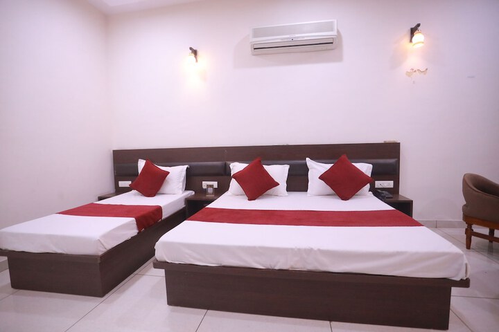Room 28 of 46