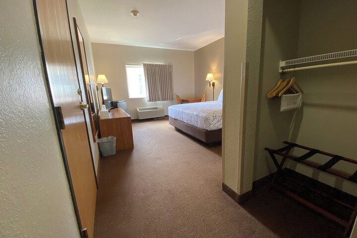 Room 16 of 45