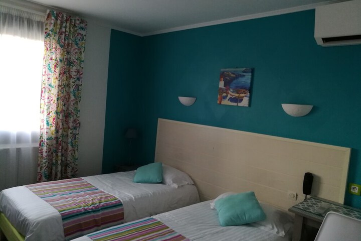 Room 17 of 40