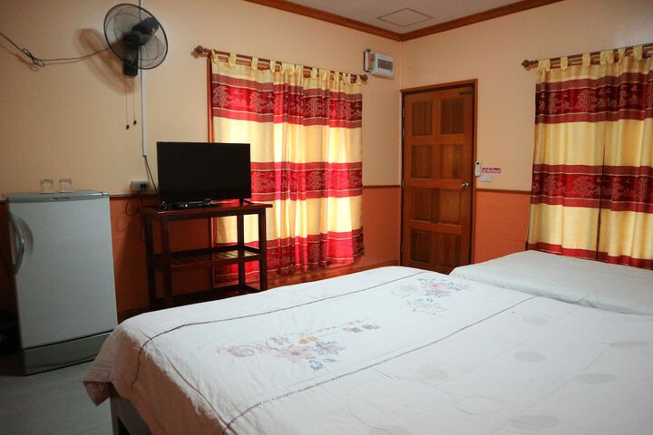 Room 26 of 96