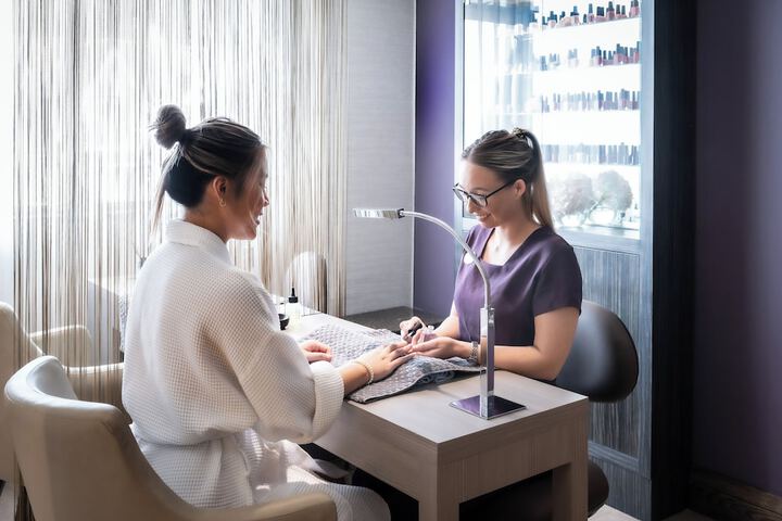 Nail salon