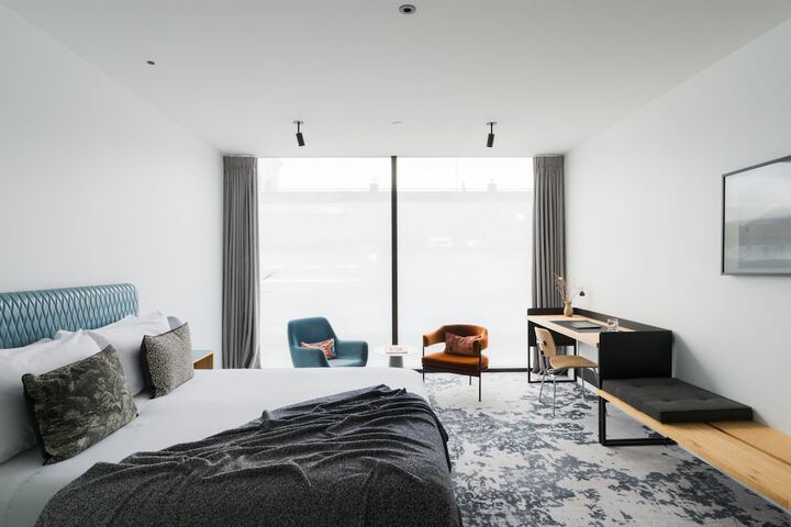 Room 52 of 84