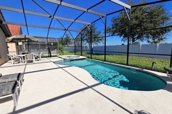 Pool 15 of 20