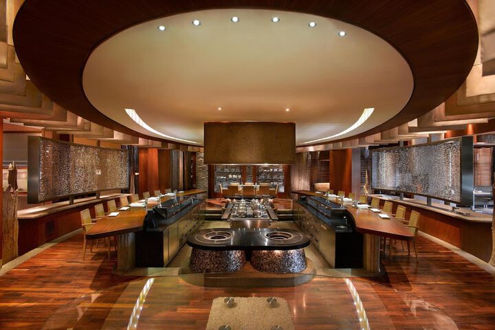 Dining 57 of 76