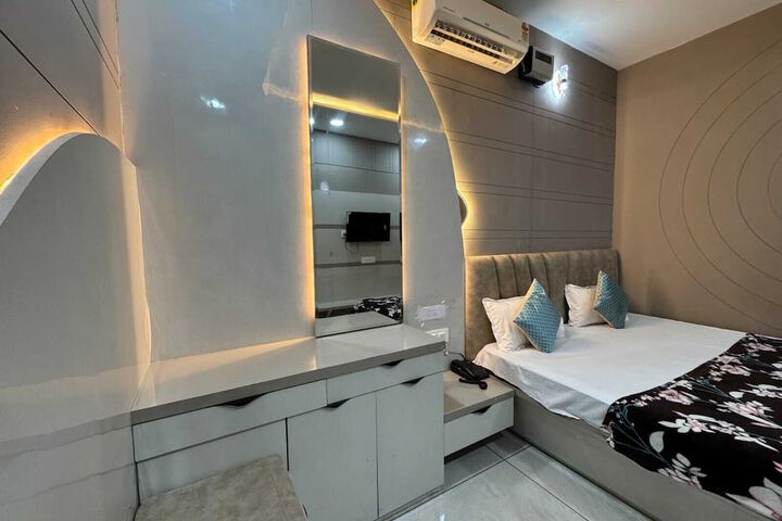 Room 20 of 26
