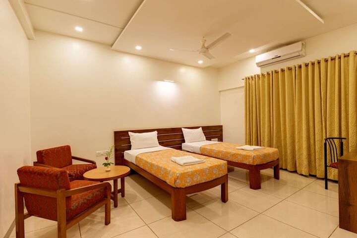 Room 12 of 24
