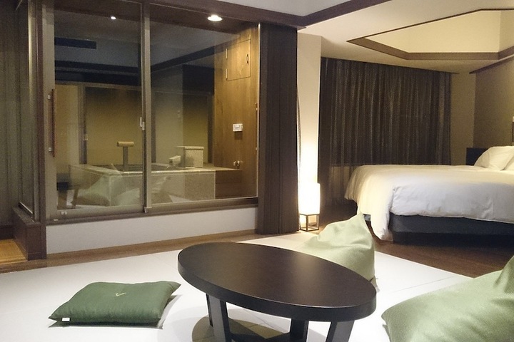 Room 6 of 78