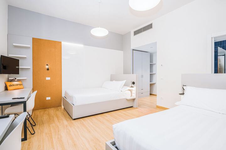 Room 29 of 73