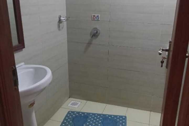 Room 7 of 10
