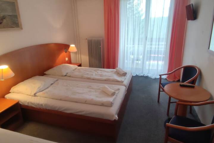 Room 25 of 88