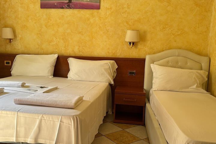 Room 8 of 24