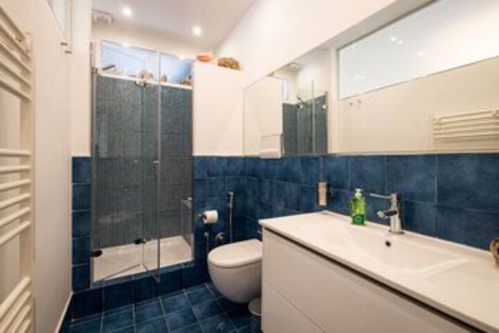 Room 4 of 21