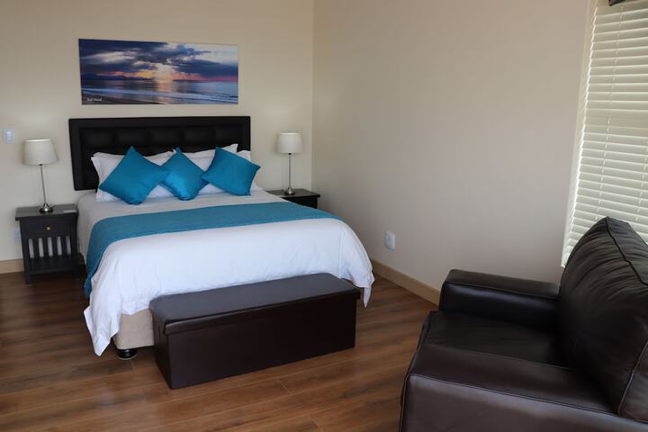 Room 19 of 104