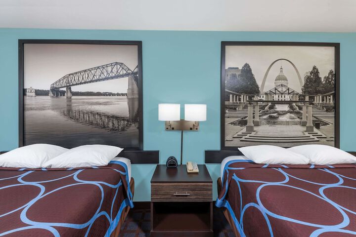 Room 6 of 24
