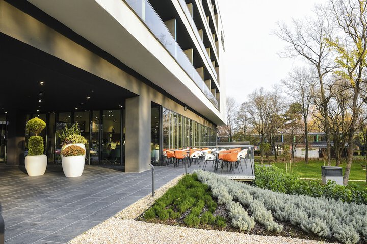 Terrace/Patio 23 of 80