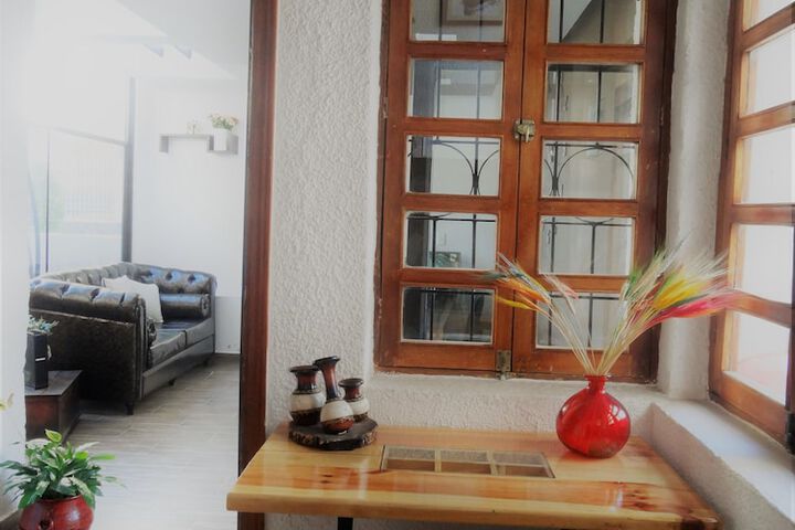 Hotel + Arte