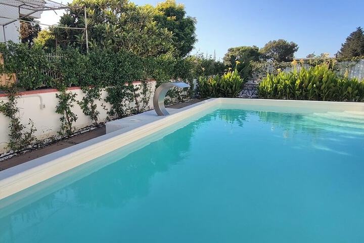 Pool 64 of 127