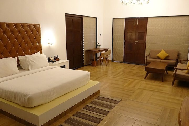 Room 10 of 45