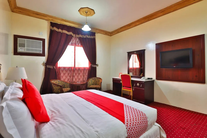 Room 5 of 19