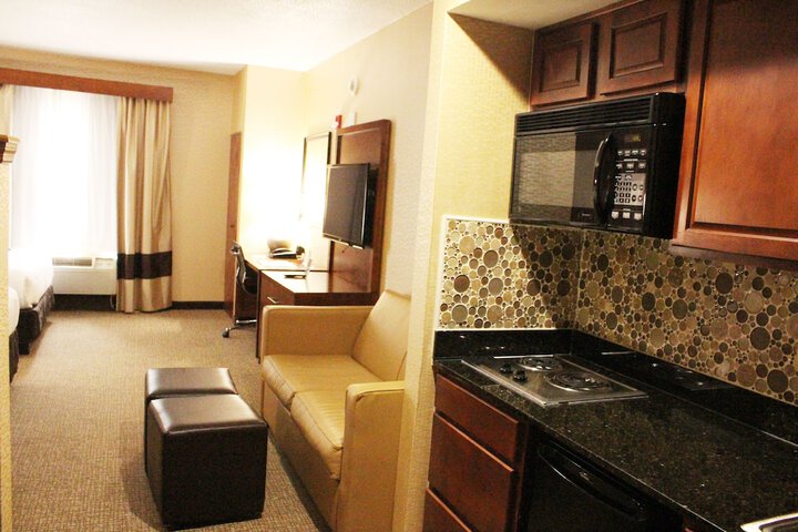 Suite 2 Queen Beds (20 of 51)
