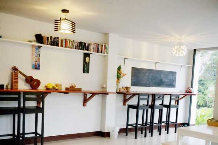 Guest Lobby