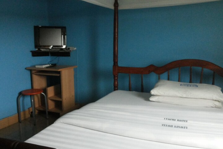 Room 11 of 52