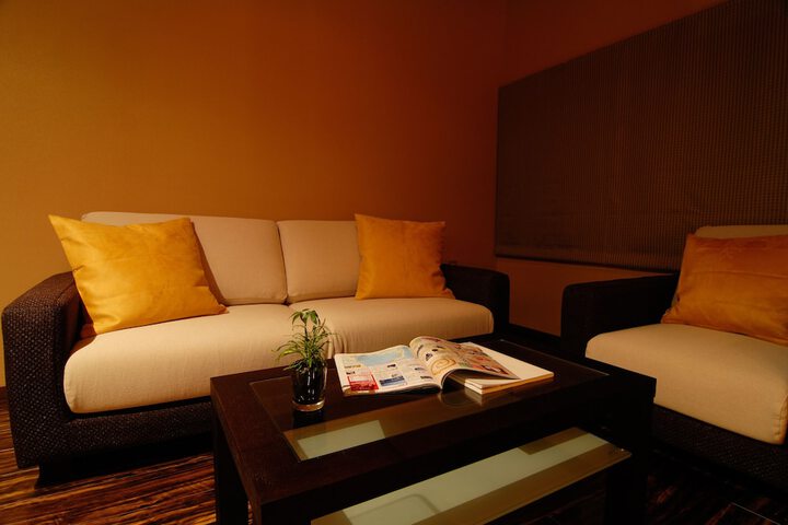 Lounge 29 of 33