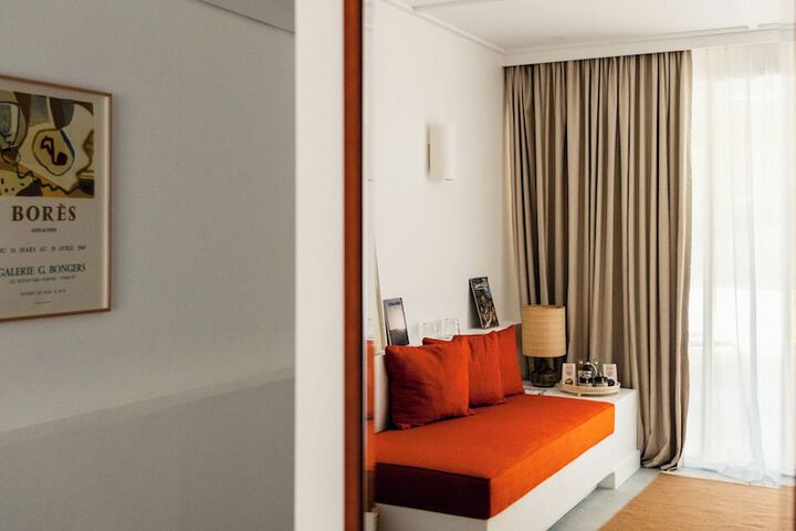 Room 64 of 205