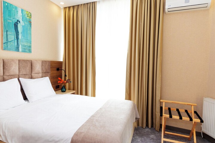 Room 28 of 36