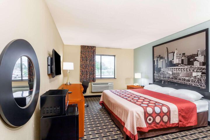 1 King Bed Mobility Accessible (19 of 19)