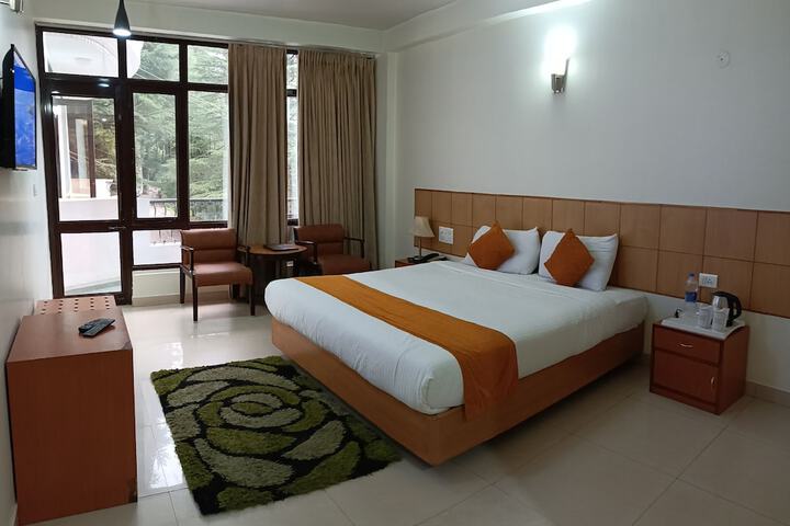 Room 30 of 99