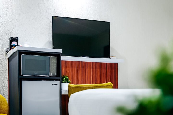 Room 7 of 38