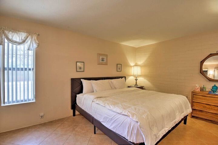 Room 4 of 24