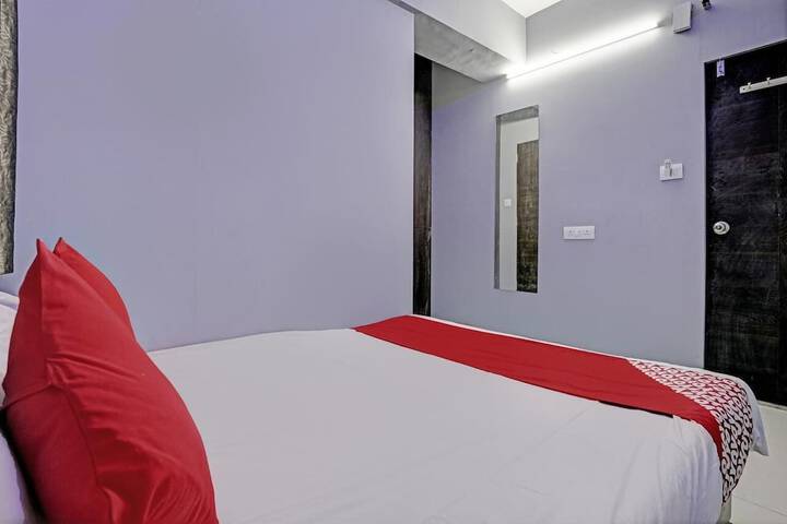Room 7 of 18