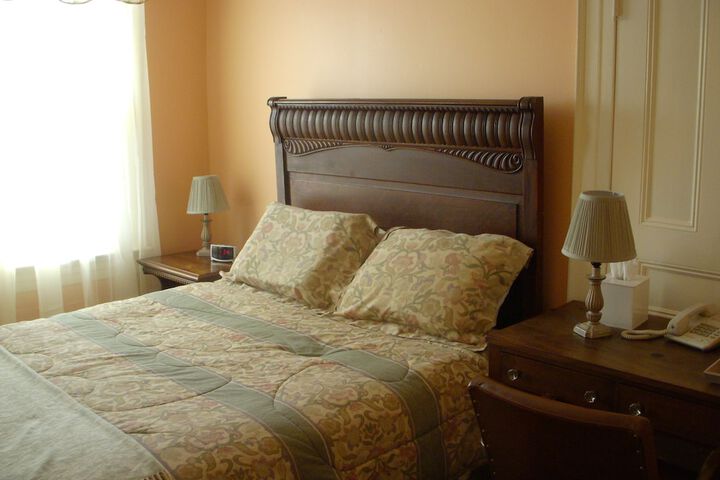 Room 2 of 11