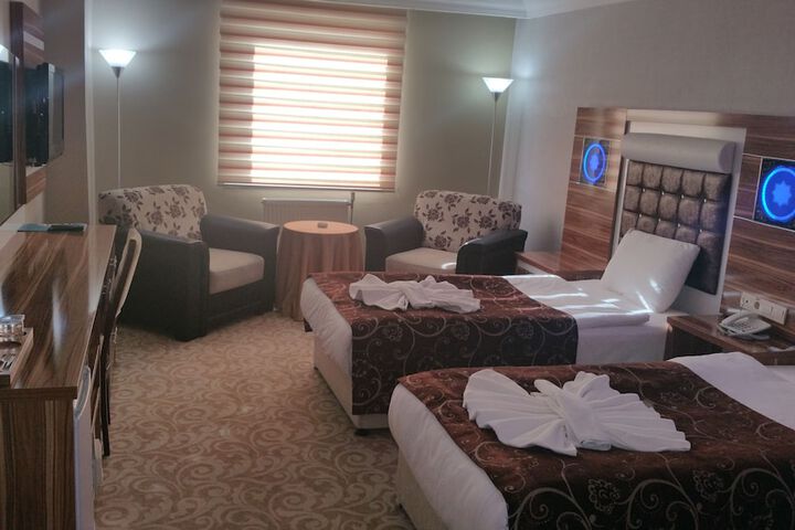 Room 7 of 44