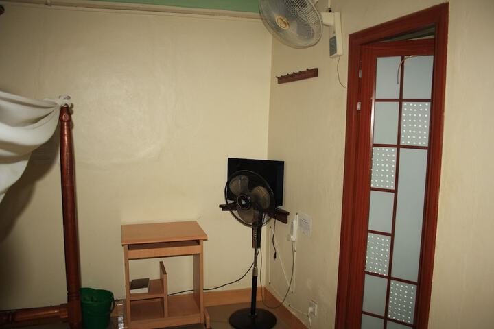 Room 22 of 52