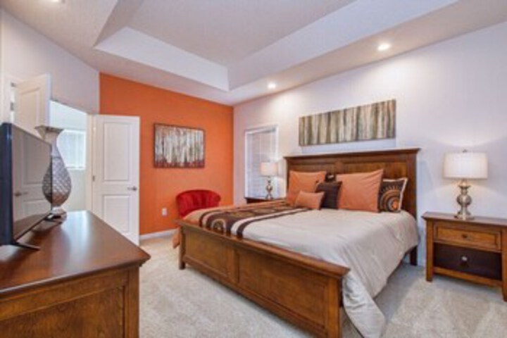 Room 163 of 170