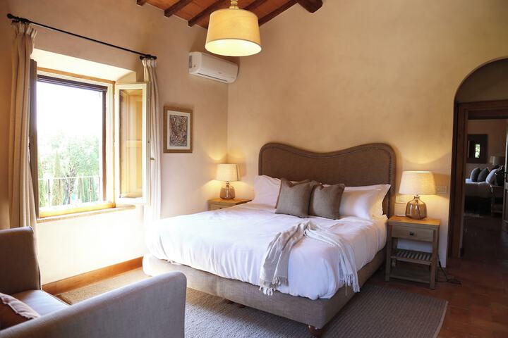 Room 3 of 36