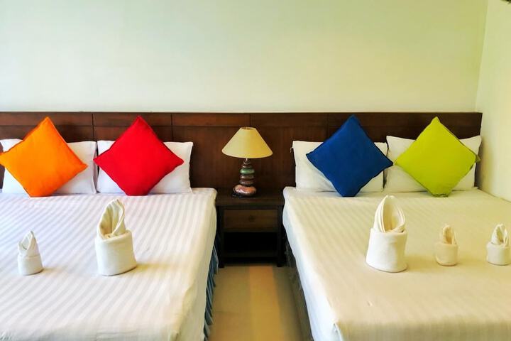 Room 4 of 48